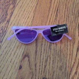 Steve Madden sunglasses new with tags